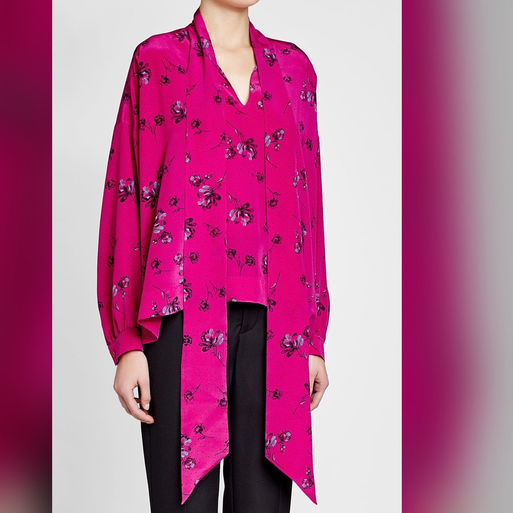 SILK CREPE FLORAL TOP